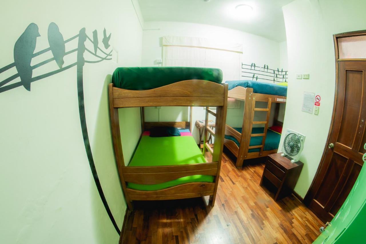 Dragonfly Hostels Miraflores Лима Екстериор снимка
