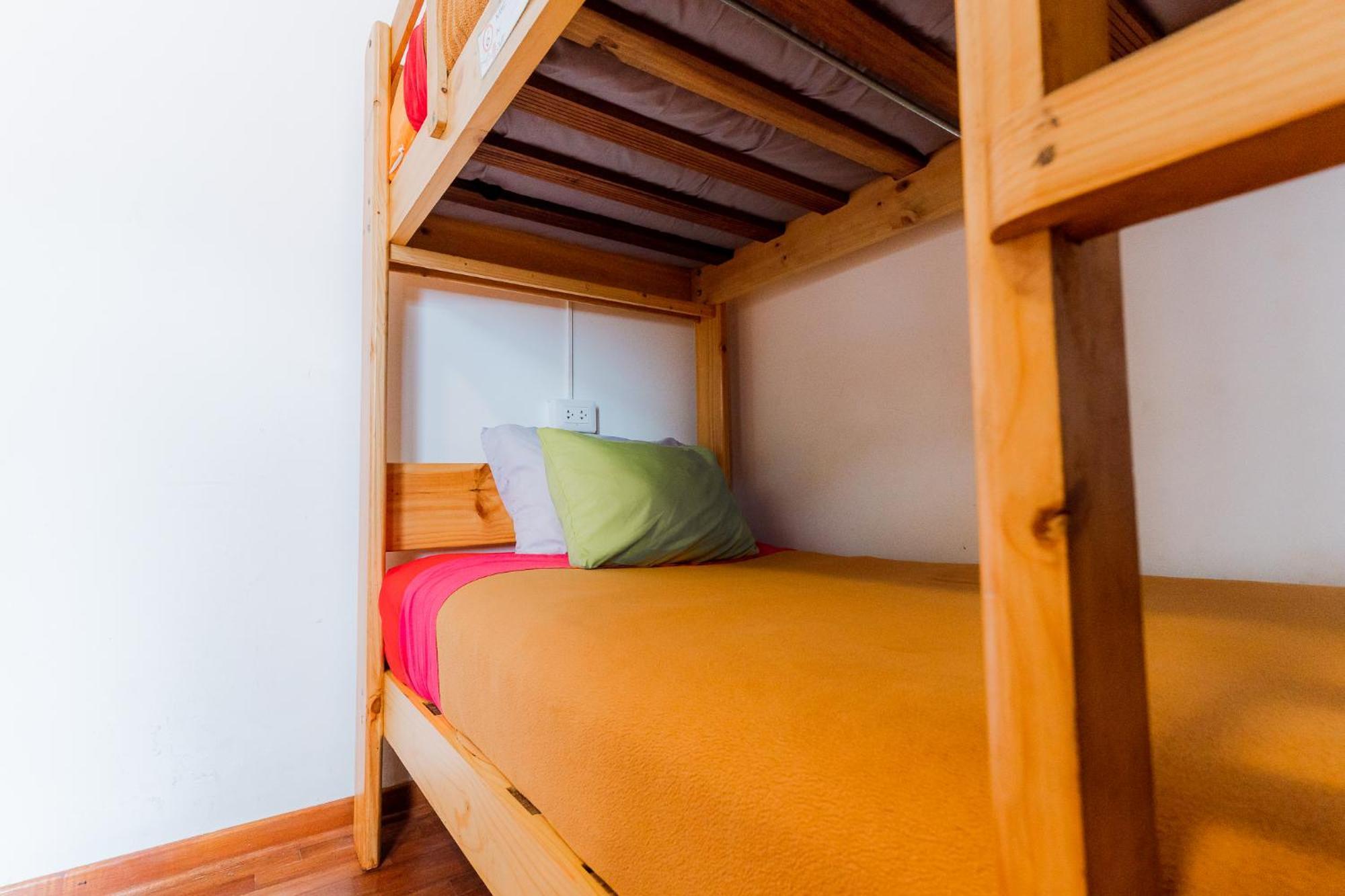 Dragonfly Hostels Miraflores Лима Екстериор снимка